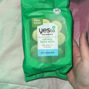 Yes to cucumbers wipes